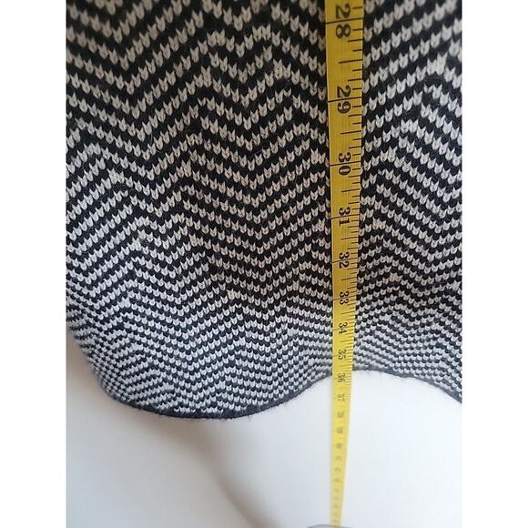 Cocogio Cardigan Sweater Coat Women's Size Small Black/White Chevron Tweed - Picture 5 of 12
